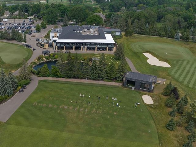 10692 Mount Curve Road, Eden Prairie, MN 55347