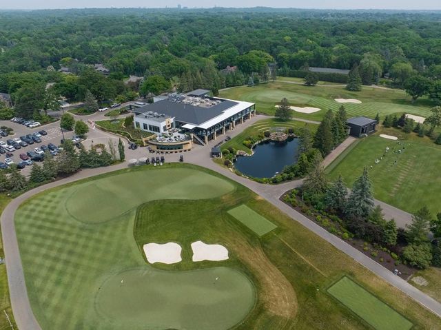 10692 Mount Curve Road, Eden Prairie, MN 55347