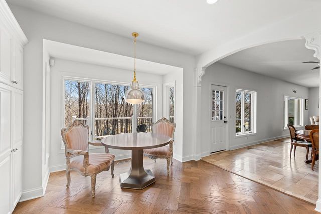 10692 Mount Curve Road, Eden Prairie, MN 55347