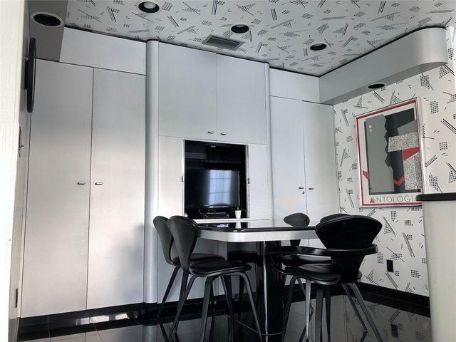 6 Isla Bahia Terrace, Fort Lauderdale, FL 33316