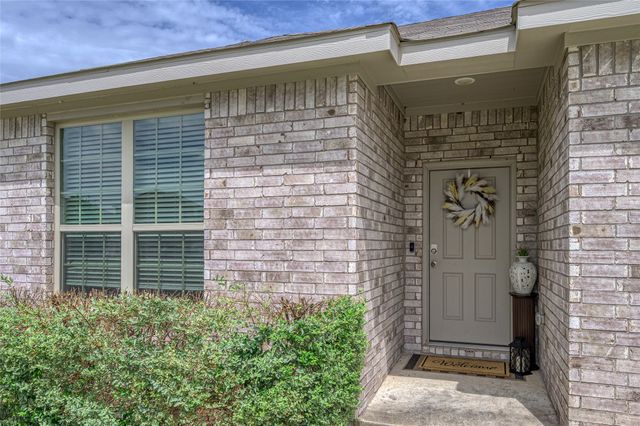 1061 Waverly Drive, Van Alstyne, TX 75495
