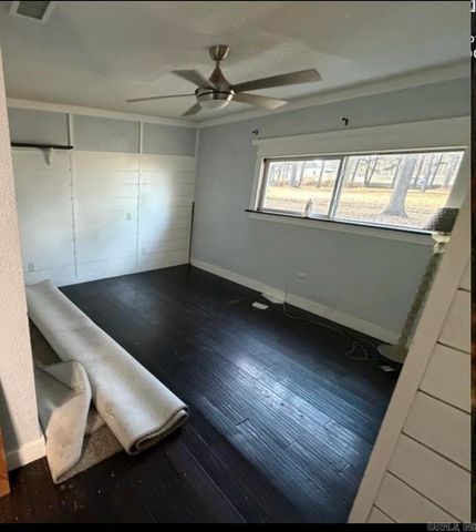 1 Woodland Drive, Jacksonville, AR 72076