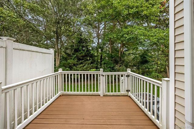 218 Kettles Lane, Medford, NY 11763