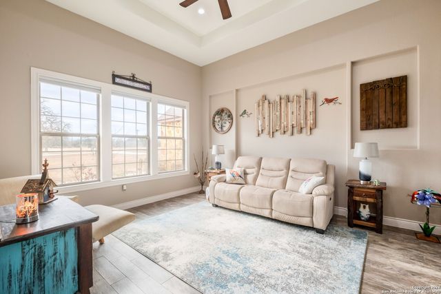 103 Rio Grande Dr, Blanco, TX 78606