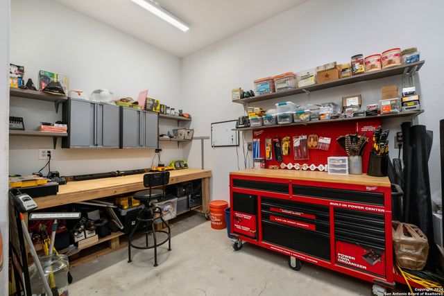 103 Rio Grande Dr, Blanco, TX 78606