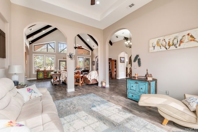 103 Rio Grande Dr, Blanco, TX 78606