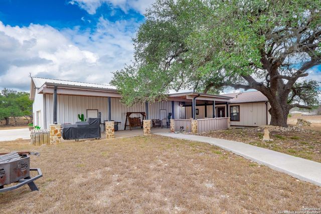 103 Rio Grande Dr, Blanco, TX 78606