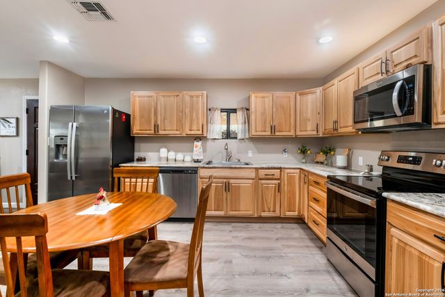 103 Rio Grande Dr, Blanco, TX 78606