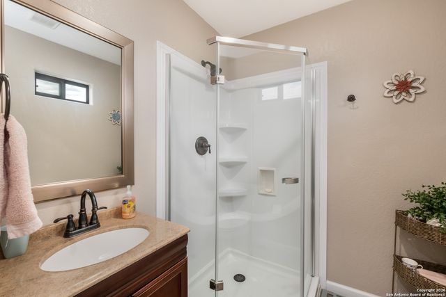 103 Rio Grande Dr, Blanco, TX 78606