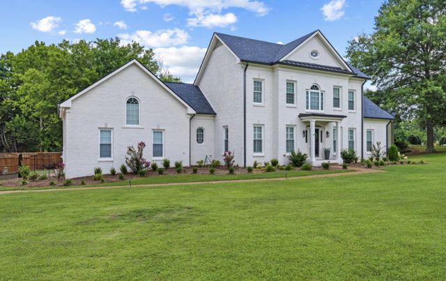 2145 Key Dr, Brentwood, TN 37027