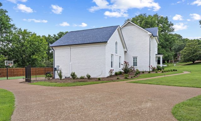 2145 Key Dr, Brentwood, TN 37027