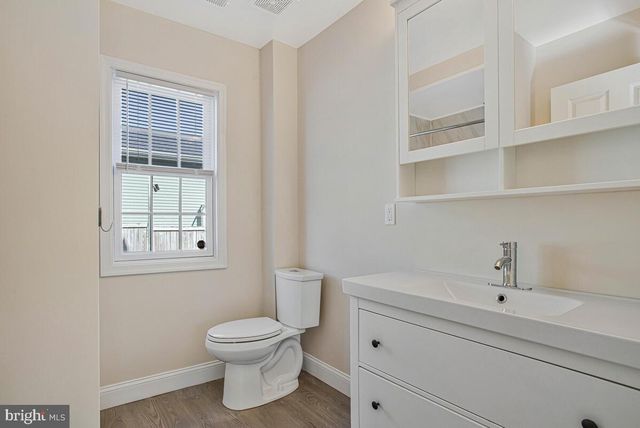 1916 RIDGEVILLE RD, Edgewater, MD 21037