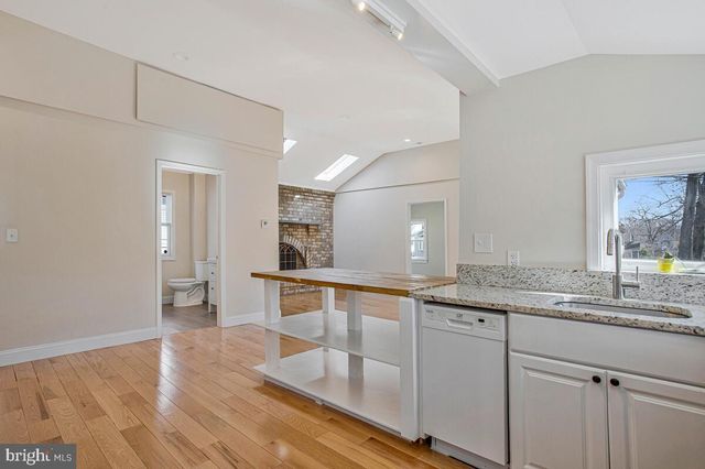 1916 RIDGEVILLE RD, Edgewater, MD 21037