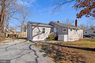 1916 RIDGEVILLE RD, Edgewater, MD 21037