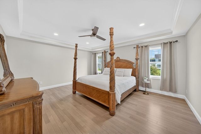 10 Shagbark Cir, Mattapoisett, MA 02739