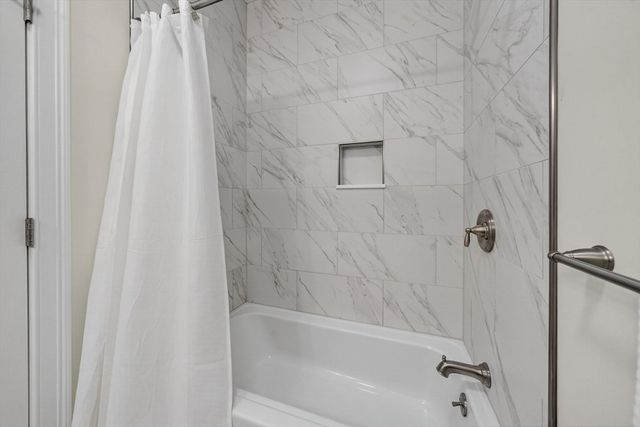 10 Shagbark Cir, Mattapoisett, MA 02739