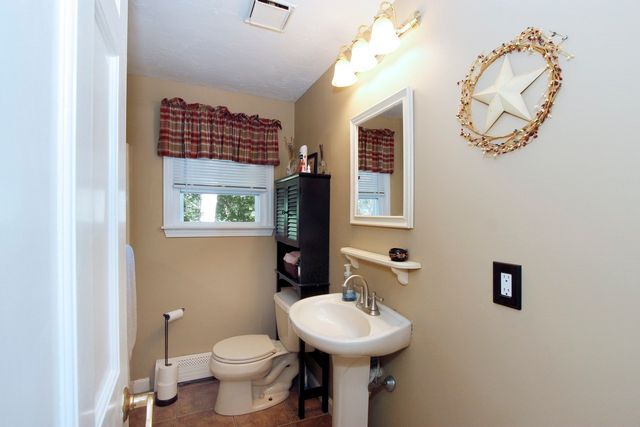 99 Brentwood Circle, Plymouth, MA 02360