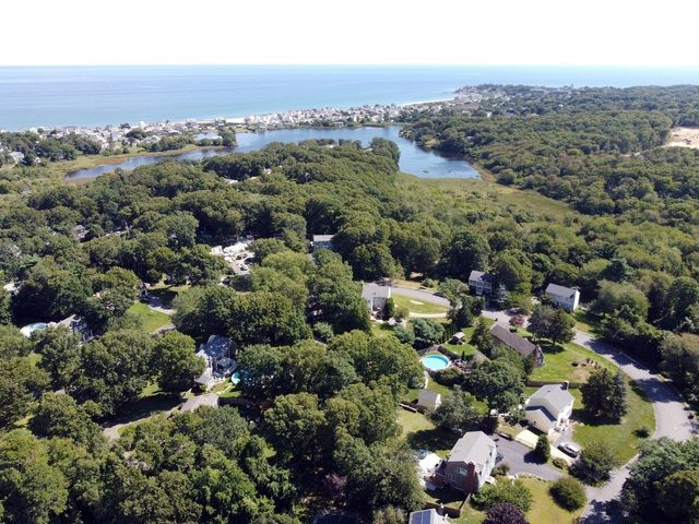 99 Brentwood Circle, Plymouth, MA 02360