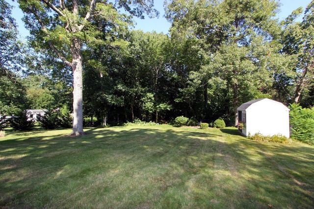 99 Brentwood Circle, Plymouth, MA 02360