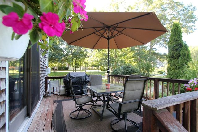 99 Brentwood Circle, Plymouth, MA 02360