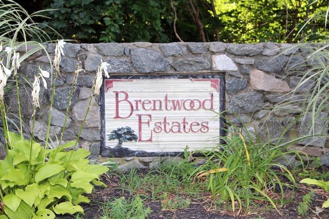 99 Brentwood Circle, Plymouth, MA 02360