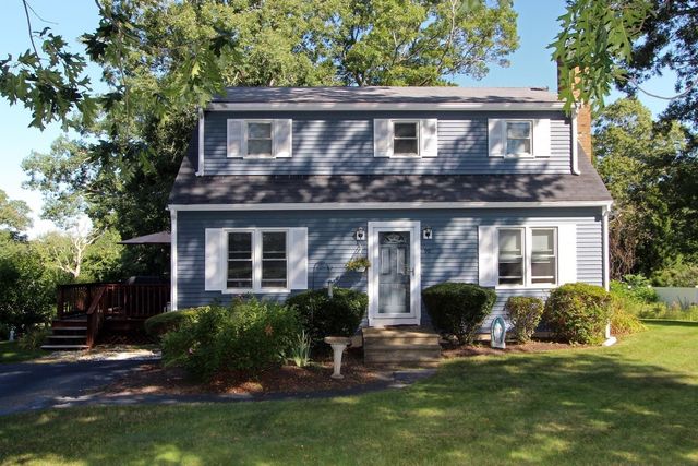 99 Brentwood Circle, Plymouth, MA 02360
