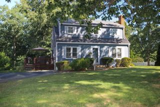 99 Brentwood Circle, Plymouth, MA 02360
