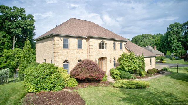 123 Farmview Place, Peters Twp, PA 15367