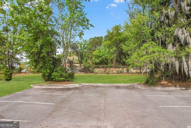 301 Rowland Avenue, Savannah, GA 31406