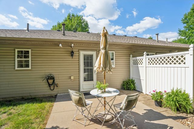 495 S 51st Street 45, West Des Moines, IA 50265