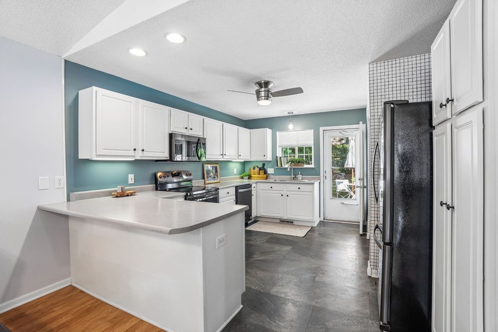 495 S 51st Street 45, West Des Moines, IA 50265