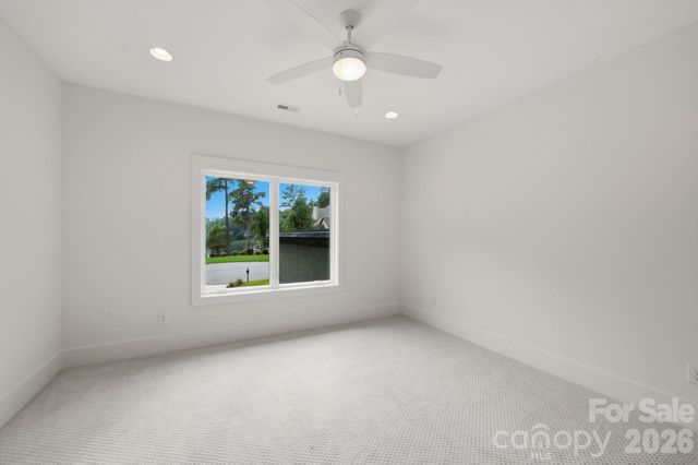 3904 Channel Pointe Lane, Denver, NC 28037