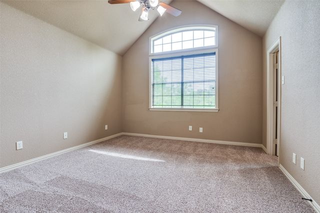 3601 Plum Creek Court, Midlothian, TX 76065