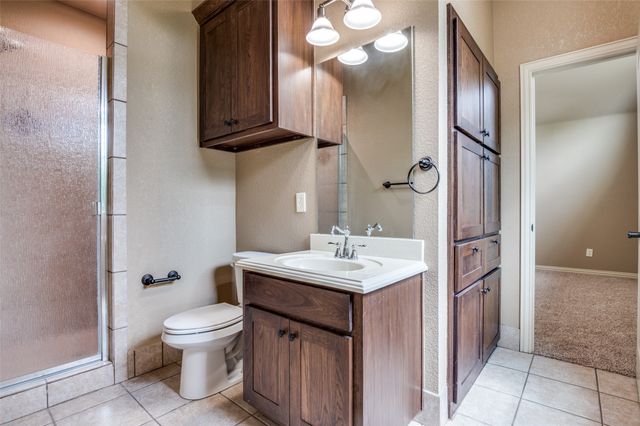 3601 Plum Creek Court, Midlothian, TX 76065