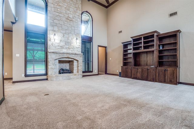 3601 Plum Creek Court, Midlothian, TX 76065