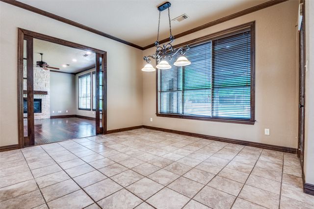 3601 Plum Creek Court, Midlothian, TX 76065