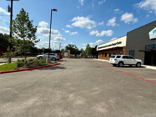 6348 Prue Rd., San Antonio, TX 78240