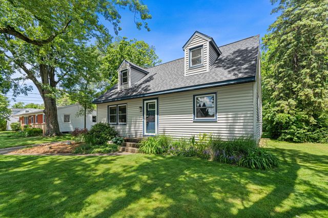 927 Diane Street Se, City Of Kentwood, MI 49508