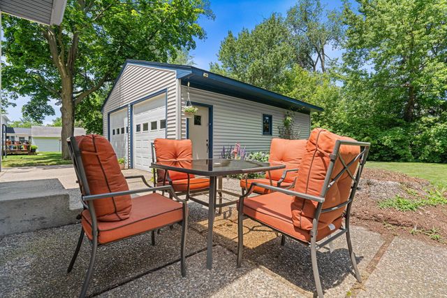 927 Diane Street Se, City Of Kentwood, MI 49508