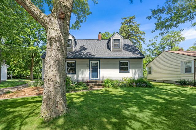 927 Diane Street Se, City Of Kentwood, MI 49508