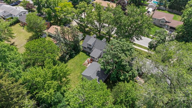 927 Diane Street Se, City Of Kentwood, MI 49508