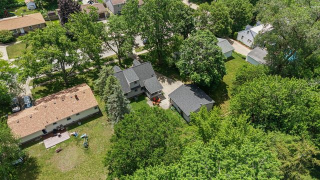 927 Diane Street Se, City Of Kentwood, MI 49508