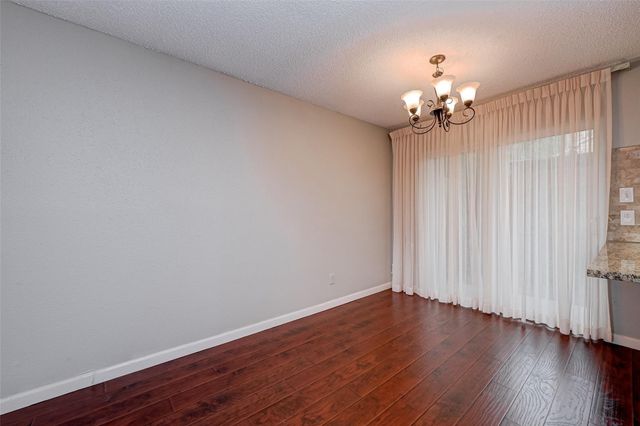 10615 Briar Forest Drive 902, Houston, TX 77042