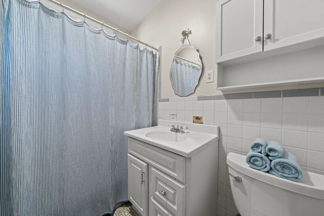 1 Toms Way, Stoneham, MA 02180