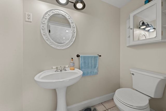 1 Toms Way, Stoneham, MA 02180
