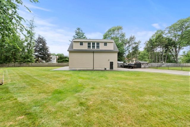 1 Toms Way, Stoneham, MA 02180