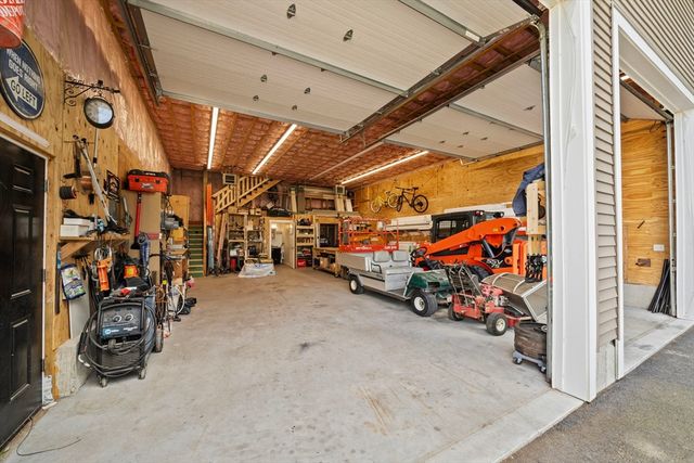 1 Toms Way, Stoneham, MA 02180