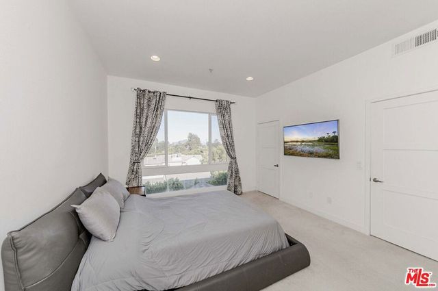 4644 Coldwater Canyon Avenue 403, Studio City, CA 91604