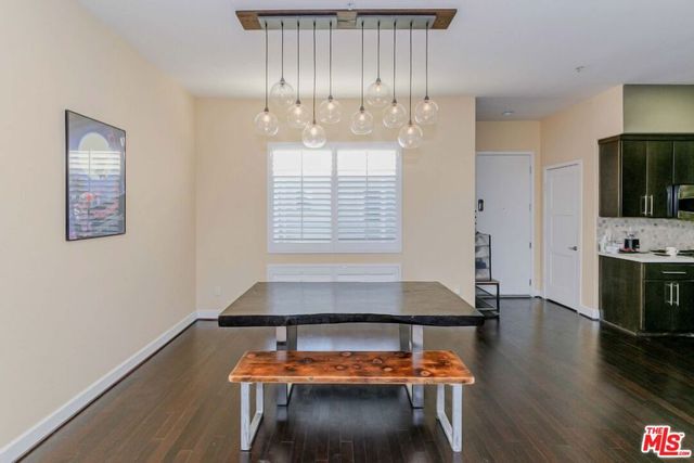 4644 Coldwater Canyon Avenue 403, Studio City, CA 91604