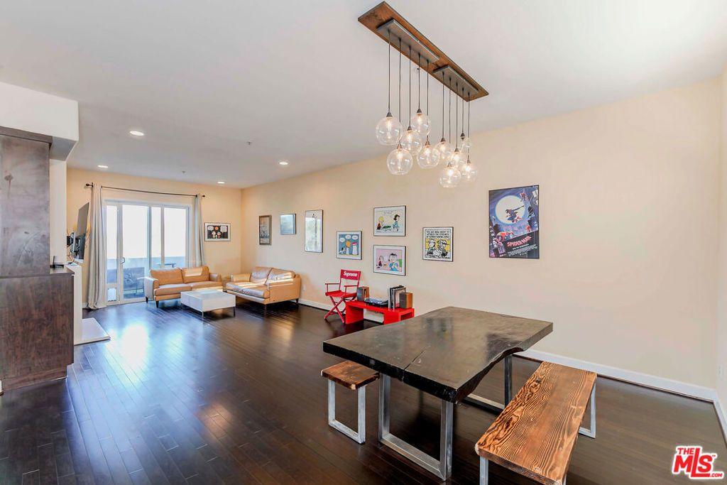 4644 Coldwater Canyon Avenue 403, Studio City, CA 91604